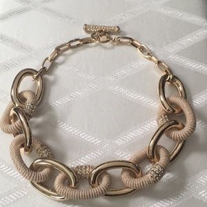 Beautiful chain link choker style necklace